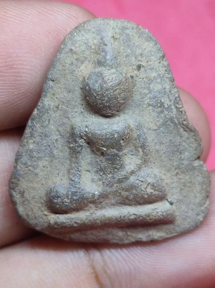 พระนางกำเเพงกลีบบัว