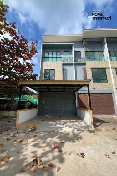 อาคารพาณิชย์ ตึก 3 ชั้น ทําเลติดถนน ค้าขายได้