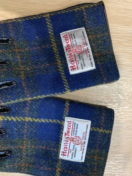 ถุงมือ กันหนาว ถุงมือผ้าทอแบรนด์นอก Harris Tweed ใส่เล่นหิมะ เล่นสกี สโนว์บอรด์ กันหนาว กันหิมะ  กันน้ำ  ให้ความอบอุ่น  ซื้อจากเมืองนอก รูปที่ 5