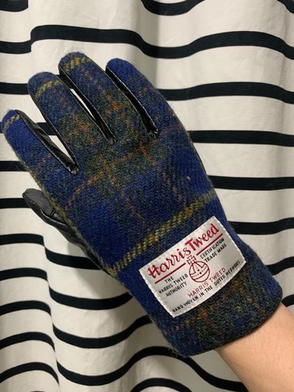 ถุงมือ กันหนาว ถุงมือผ้าทอแบรนด์นอก Harris Tweed ใส่เล่นหิมะ เล่นสกี สโนว์บอรด์ กันหนาว กันหิมะ  กันน้ำ  ให้ความอบอุ่น  ซื้อจากเมืองนอก รูปที่ 2