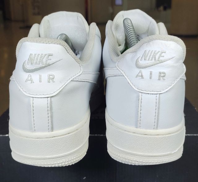 รองเท้า💥 NIKE AIR FORCE 1 💥ของแท้‼️สวยๆ สภาพดี💥ไซร์ 43 รูปที่ 8