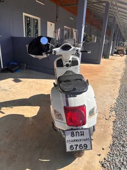 Vespa gts 300  รูปที่ 8