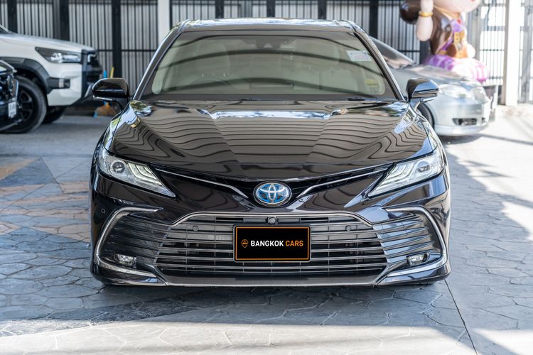 Toyota Camry 2021 2.5 HEV Premium Luxury Sedan ไฮบริด เกียร์อัตโนมัติ ดำ รูปที่ 3