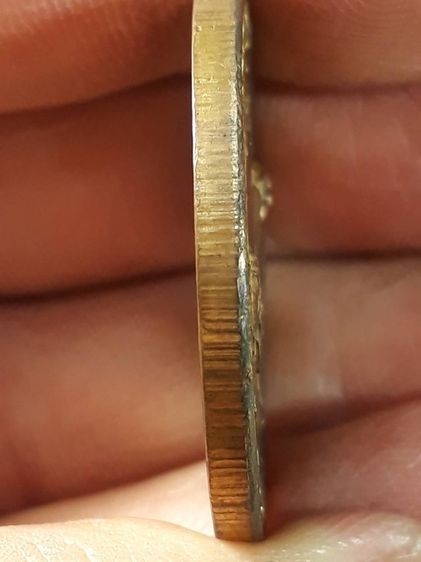 เหรียญมหาลาภหลวงพ่อพรหม วัดช่องแค จ.นครสวรรค์ ปี2516 เนื้อทองแดงกะไหล่ทองสภาพยังสวย รูปที่ 4