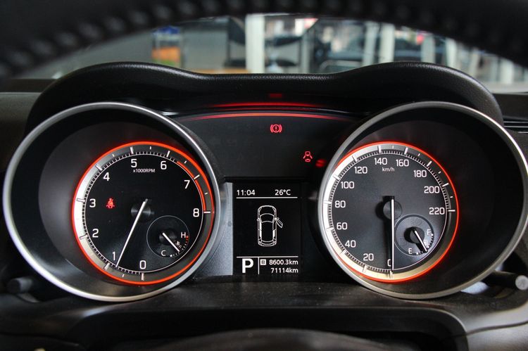 Suzuki Swift 2020 1.2 GLX Sedan เบนซิน ไม่ติดแก๊ส เกียร์อัตโนมัติ ดำ รูปที่ 4