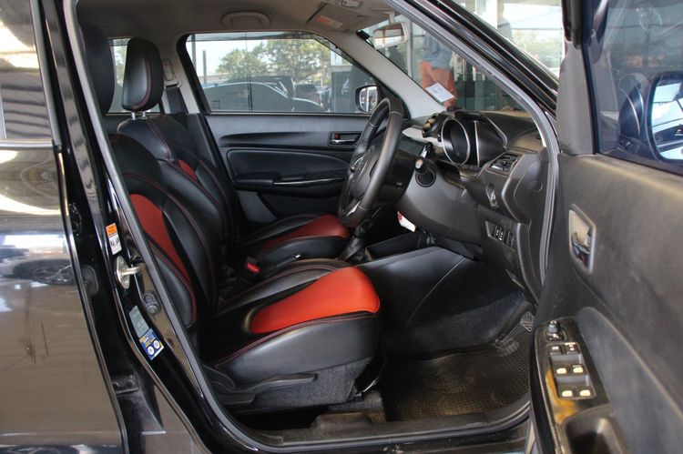 Suzuki Swift 2020 1.2 GLX Sedan เบนซิน ไม่ติดแก๊ส เกียร์อัตโนมัติ ดำ รูปที่ 3