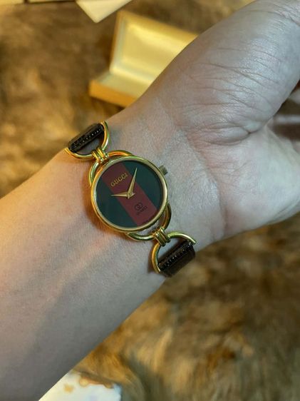 นาฬิกาGucci 6000L ของแท้💯 เรือนทอง18KGP ขนาดหน้าปัด25mm.(รวมเม็ดมะยม) เครื่องเดิมๆสายเดิมๆ ไม่เคยเปลี่ยนอะไหร่เดิมๆทุกอย่าง ปล่อยราคาถูกๆ รูปที่ 4