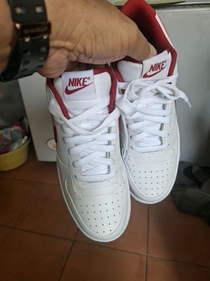 รองเท้า Nike มิอหนึ่ง แตะพื้น 20 เมตรขายเพราะใส่ไม่ได้ รูปที่ 5