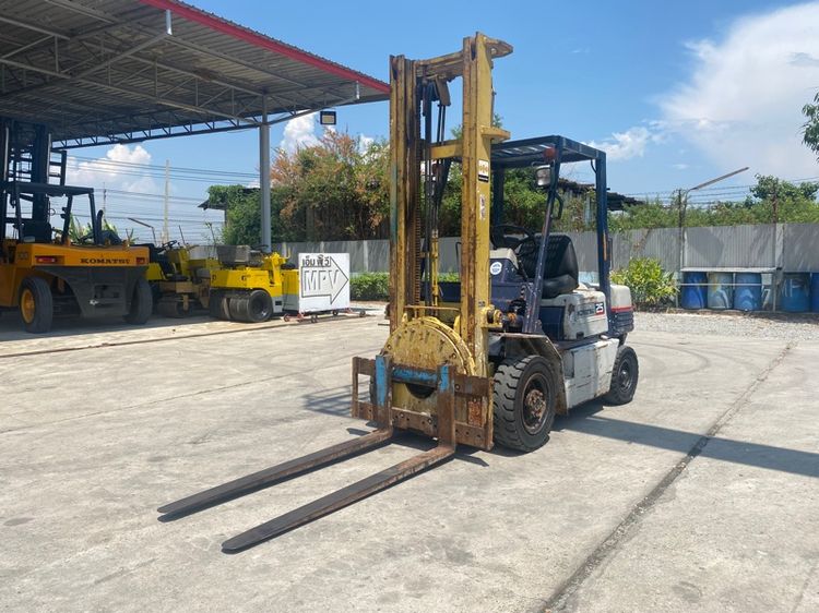 รถฟอร์คลิฟท์ KOMATSU  รุ่น FD25-11 ยก 2.5 ตัน ยกสูง 4 เมตร งาหมุน  รูปที่ 5
