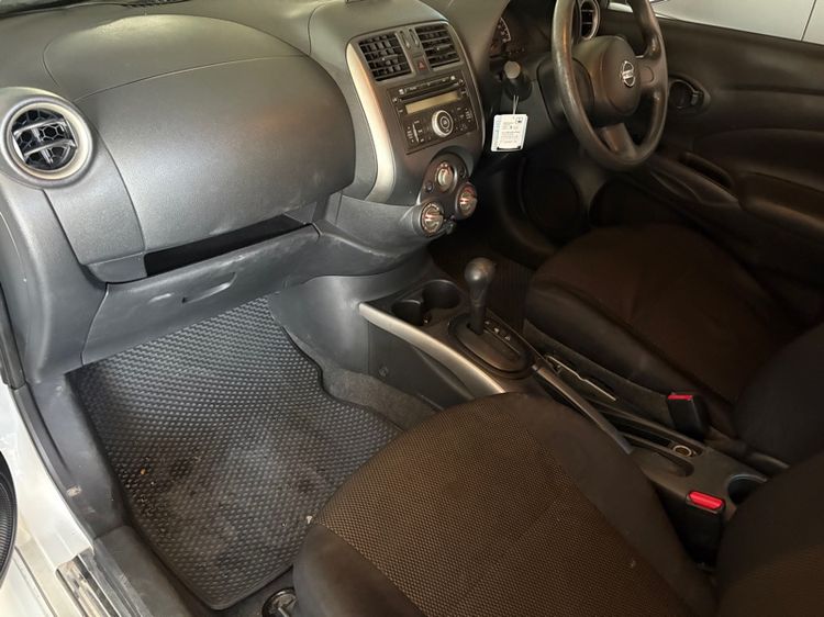 Nissan Almera 2013 1.2 E Sedan เบนซิน ไม่ติดแก๊ส เกียร์อัตโนมัติ ขาว รูปที่ 3