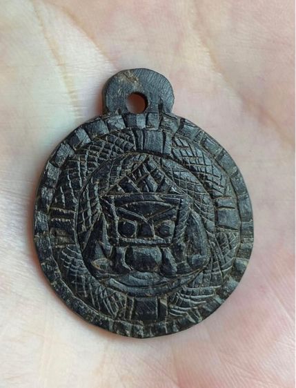 ราหูอมจันทร์อาจารย์ปิ่น วัดศีรษะทอง