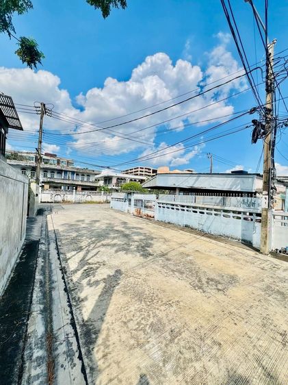 ขายบ้านหลังมุม แปลงสวย วังทองหลาง-บางกะปิ ซอยลาดพร้าว 101 แยก 25  ทำเลดี เข้าซอยไม่ลึก  รูปที่ 3