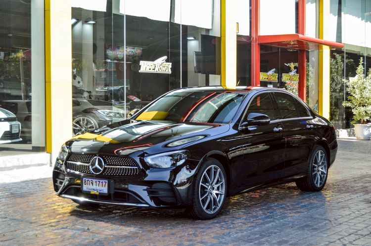 รถ Mercedes-Benz E-Class E300e สี ดำ