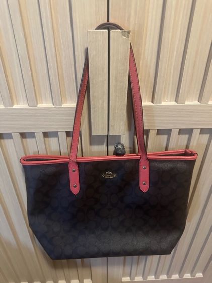 coach tote 16 สภาพใช้งาน
