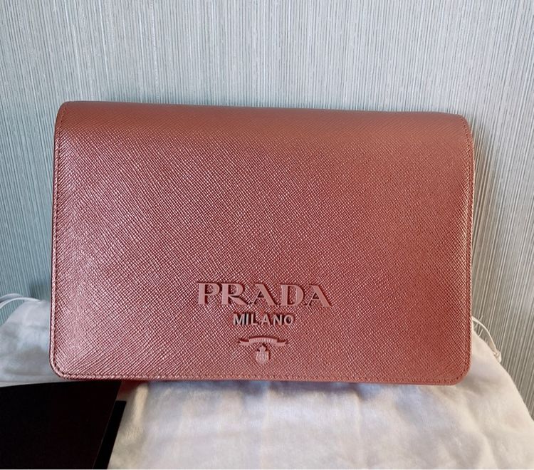 PRADA รูปที่ 8