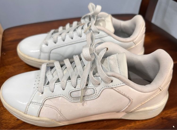 รองเท้าผ้าใบ adidas ของแท้ รูปที่ 4