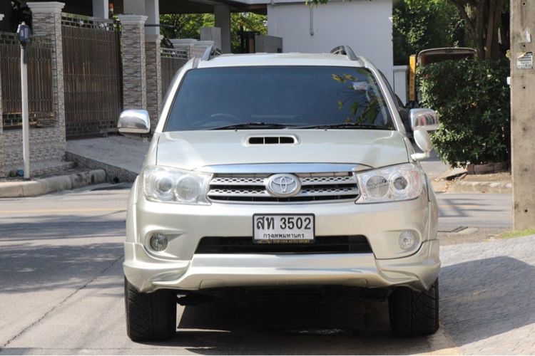 Toyota Fortuner 2006 3.0 V 4WD Utility-car ดีเซล เกียร์อัตโนมัติ ทอง รูปที่ 2