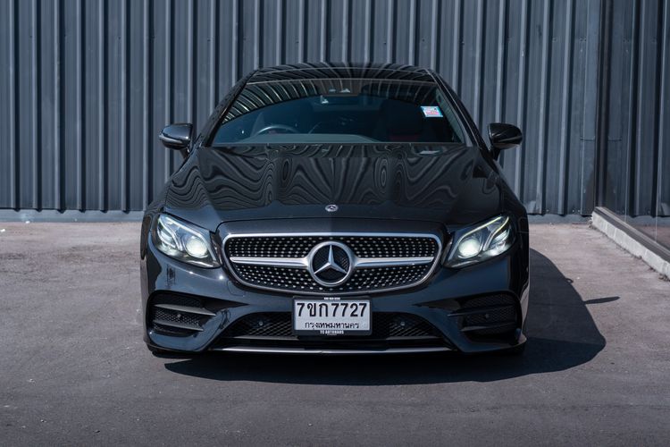 Mercedes-Benz E-Class 2019 E200 Sedan เบนซิน ไม่ติดแก๊ส เกียร์อัตโนมัติ ดำ รูปที่ 2