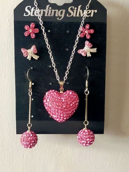 ชุดสร้อยเงินแท้ 925 พร้อมจี้และต่างหู