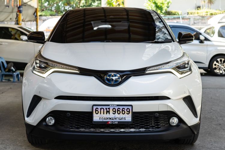 Toyota C-HR 2019 1.8 HV Hi Utility-car ไฮบริด ไม่ติดแก๊ส เกียร์อัตโนมัติ ขาว