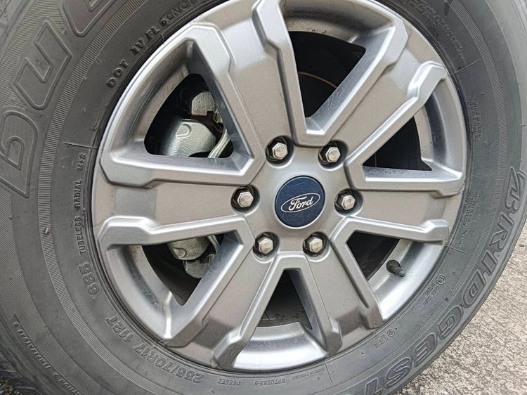 ยางรถยนต์ยี่ห้อ ปี 23 bridgestone ขอบ 17 ขนาด 255 70