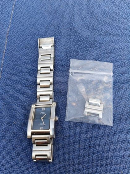 นาฬิกาข้อมือผู้หญิง Anne Klein ll เครื่องสแตนเลสแท้มือ2 สภาพสวย ข้อมือ15 มีข้อให้2 ข้อ 890 ค่าส่ง50  lineid ammamm7351 รูปที่ 9