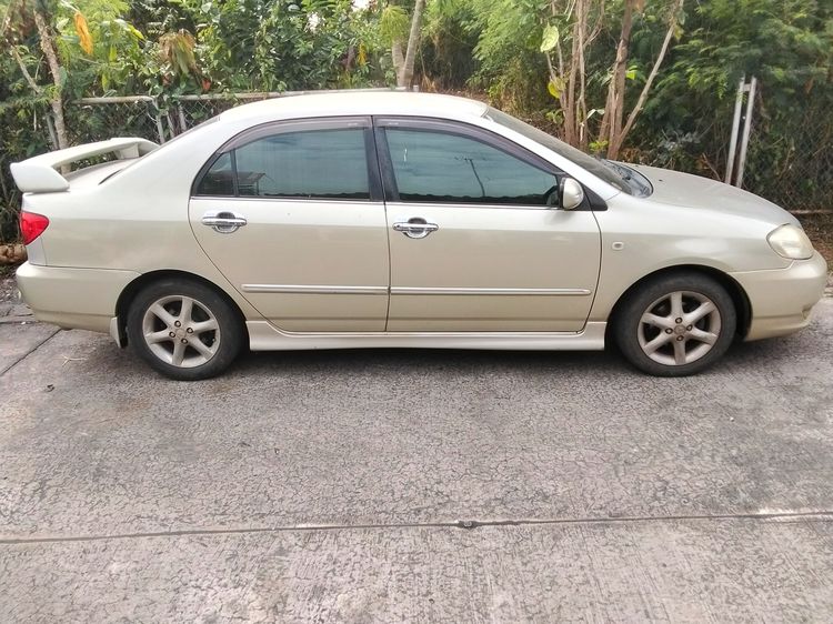 รถ Toyota Altis 1.8 G สี บรอนซ์ทอง