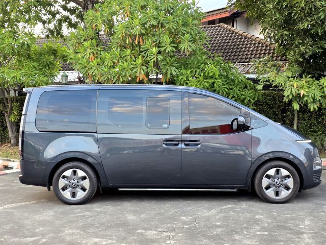 Hyundai Staria 2021 2.2 SEL Van ดีเซล ไม่ติดแก๊ส เกียร์อัตโนมัติ เทา รูปที่ 4