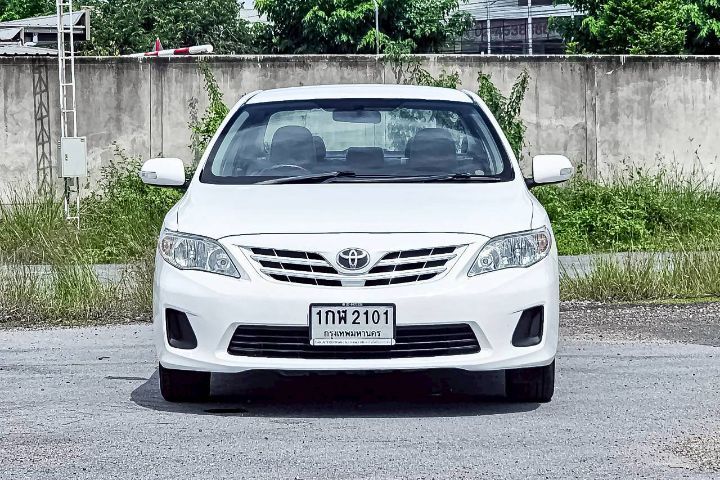 Toyota Altis 2013 1.6 G Sedan เบนซิน ไม่ติดแก๊ส เกียร์อัตโนมัติ ขาว รูปที่ 2