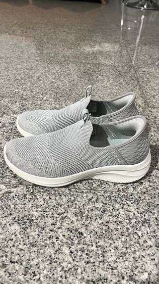 รองเท้า