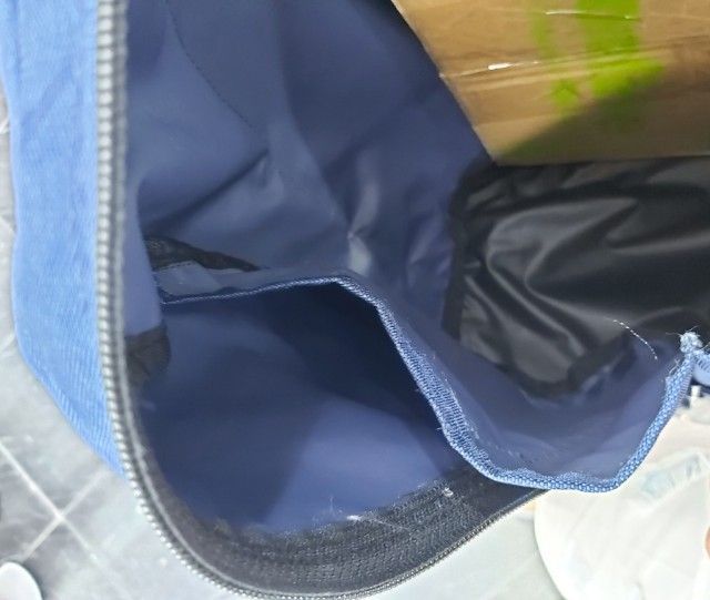 💢New Balance กระเป๋าเดินทางมือสอง กระเป๋ากีฬา ขนาดใหญ่ สภาพสวย รูปที่ 8