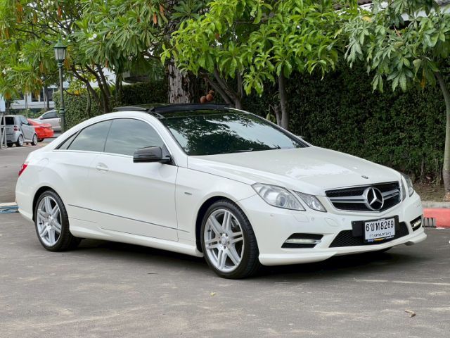 Mercedes-Benz E-Class 2013 E200 Sedan เบนซิน ไม่ติดแก๊ส เกียร์อัตโนมัติ ขาว