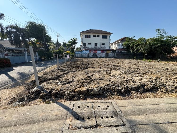 ให้เช่าที่ดิน ซอยสตรีวิทยา 2 ซอย 15 (แปลงหัวมุม)