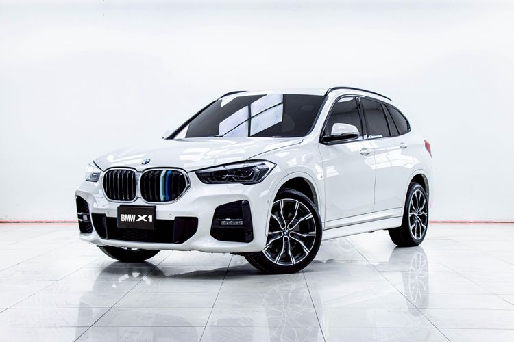 รถ BMW X1 2.0 sDrive20d M Sport สี ขาว