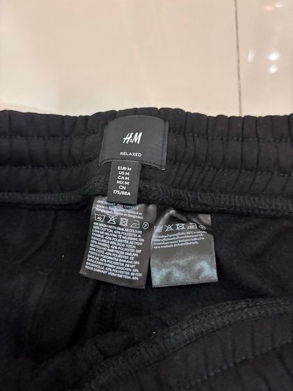 ขายชุด ฮู้ดดี้ และกางเกง จ๊อกเกอร H M สีดำไซส์ M ผู้ชาย รูปที่ 5