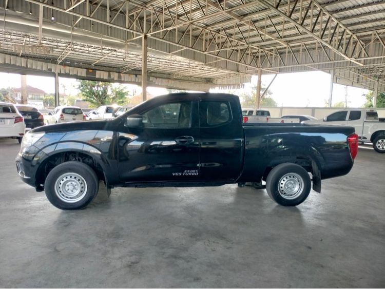 Nissan Navara 2017 2.5 Calibre LE Pickup ดีเซล ไม่ติดแก๊ส เกียร์ธรรมดา ดำ รูปที่ 3