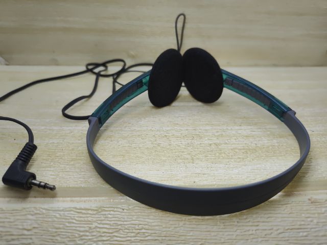ขายหูฟังวินเทจ AIWA HP M028 หูฟังยุคเทป แผ่นCD ฟองน้ำดั้งเดิมยังสวยนุ่มหู เสียงดีสมชื่อAIWA สภาพสวยหายาก
 รูปที่ 6
