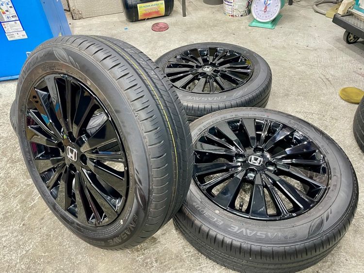 ล้อแม็ก HONDA CITY EHEV RS ขอบ 16” ถอดป้ายแดง ยาง DUNLOP 185-60R16 ปี 25 สีเส้นตุ่มหน้ายางยังอยู่ครบ รูปที่ 2