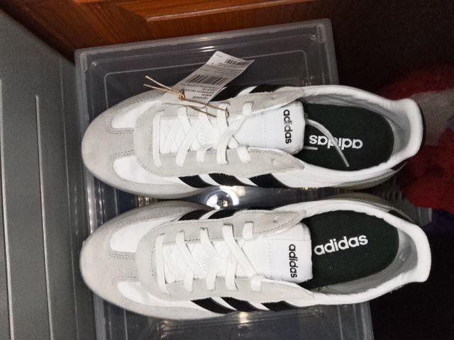 รองเท้า adidas เเท้มือ1 รูปที่ 4