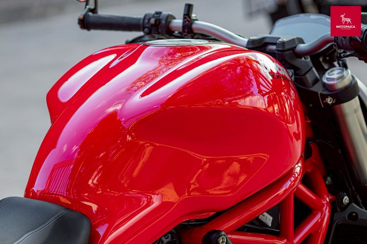 Ducati Monster821 Red ปี2015 วิ่ง17,000Km. ท่อTermignoni รูปที่ 16
