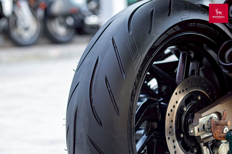 Ducati Monster821 Red ปี2015 วิ่ง17,000Km. ท่อTermignoni รูปที่ 18