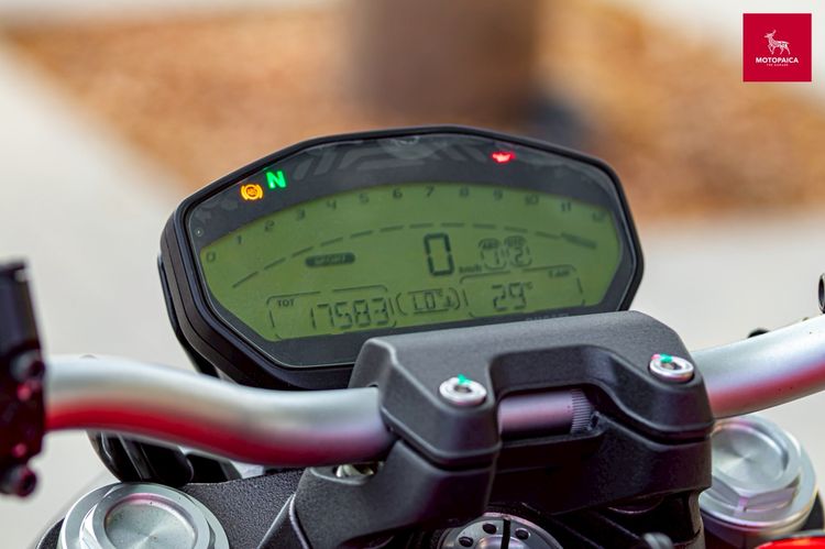 Ducati Monster821 Red ปี2015 วิ่ง17,000Km. ท่อTermignoni รูปที่ 6