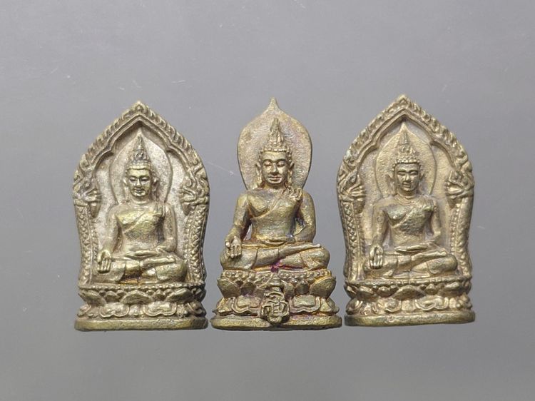 พระไพรีพินาศ ญสส ชุด 3 องค์ เนื้อเงิน และ นวะโลหะ ญสส 84 พรรษา สมเด็จพระญาณสังวรฯ ทรงอธิฐานจิตเดี่ยว วัดบวรนิเวศวิหาร ปี2540 พร้อมกล่องเดิม รูปที่ 3