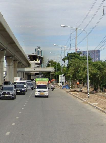 อื่นๆ ไม่มี สร้างเสร็จก่อน 2010 ใช่ ขายบ้านแฝด 3 ห้องนอน 2 ห้องน้ำ 51ตารางวา อยู่ติดรถไฟฟ้าเคหะสมุทรปราการ เดิน 600 เมตร  เดินแค่ 10 นาที ทางเดินสวยงาม รูปที่ 3