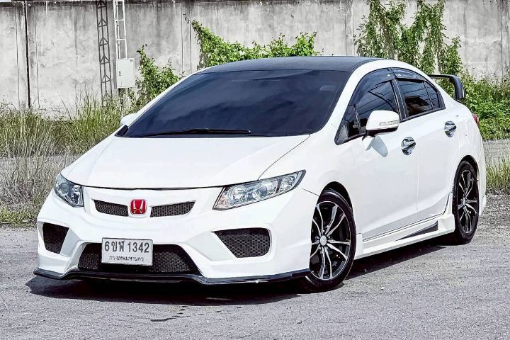 รถ Honda Civic 1.8 ES i-VTEC สี ขาว
