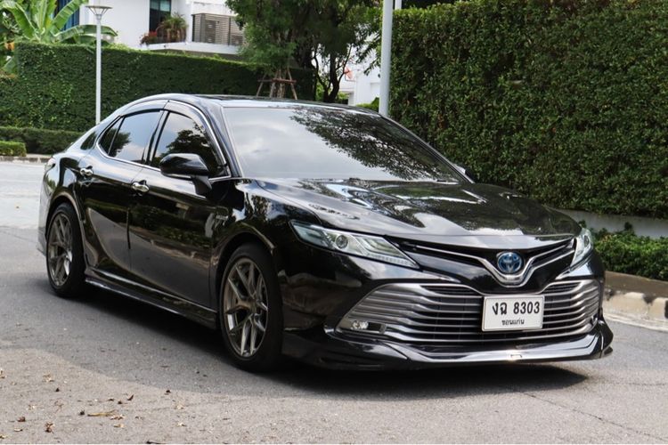 Toyota Camry 2019 2.5 Hybrid Premium Sedan ไฮบริด เกียร์อัตโนมัติ ดำ รูปที่ 2