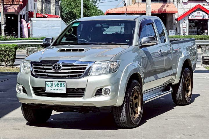 Toyota Hilux Vigo Champ 2012 Smart Cab 2.5 E VNT Prerunner Pickup ดีเซล ไม่ติดแก๊ส เกียร์ธรรมดา เทา รูปที่ 4