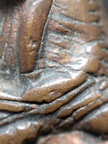 หลวงปู่ทวดเนื้อโลหะครับ รูปที่ 9