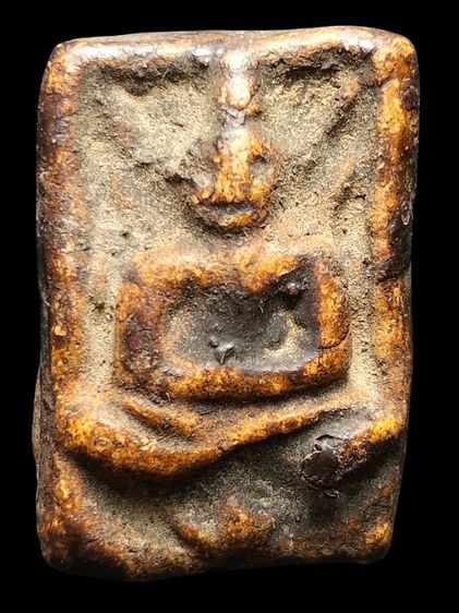 พระเนื้อผงหลวงปู่เผือกครับ