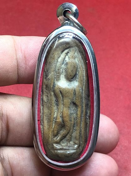 พระลีลาเม็ดขนุน